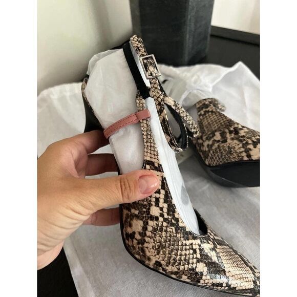 ZARA- Pointed Animal Print & Buckle Closure at Ankle High Heeled Shoes  US 7.5 - Picture 5 of 9